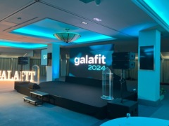 Pódium na konferenci